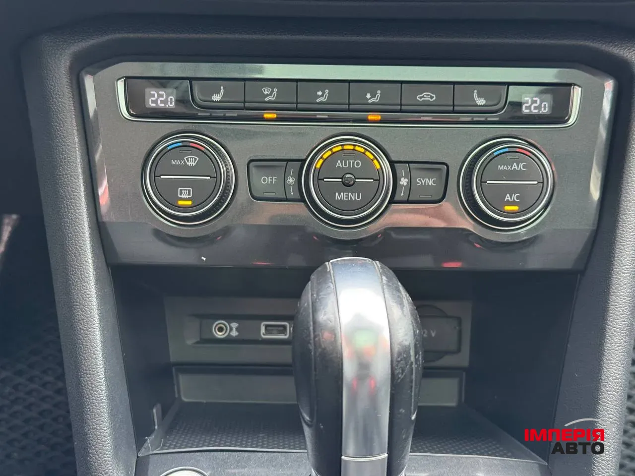 Volkswagen Tiguan - фото 23