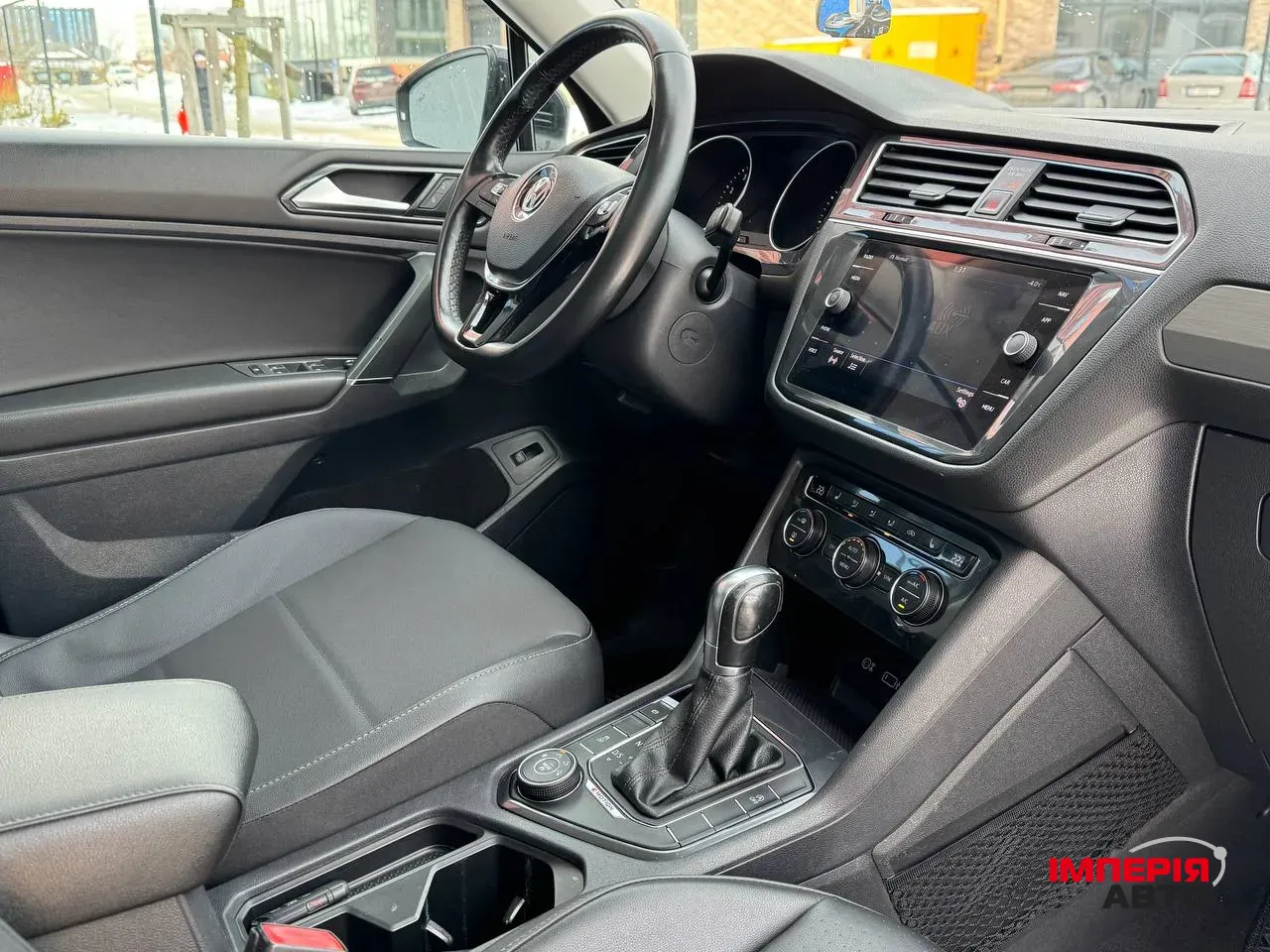 Volkswagen Tiguan - фото 36