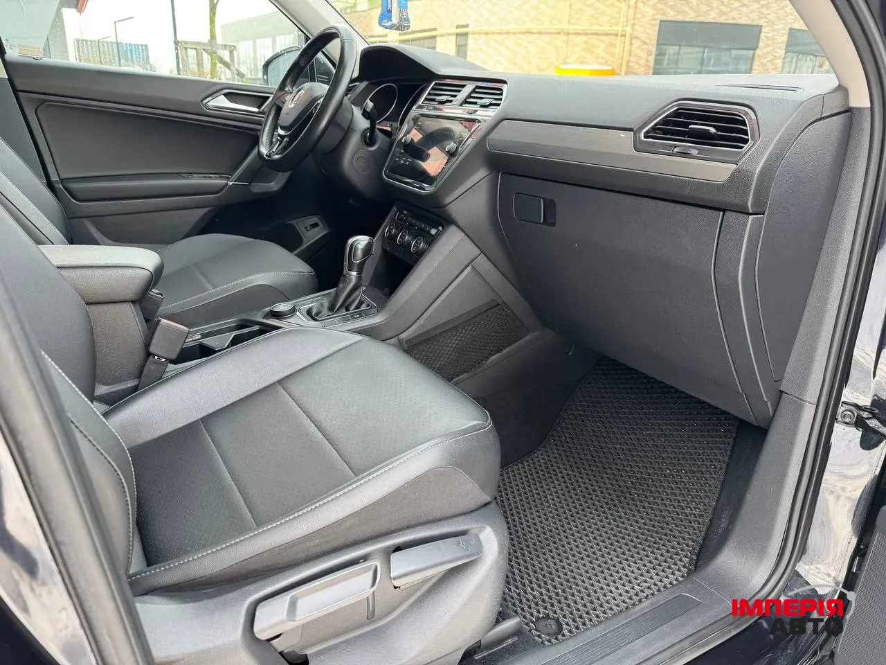 Volkswagen Tiguan - фото 34