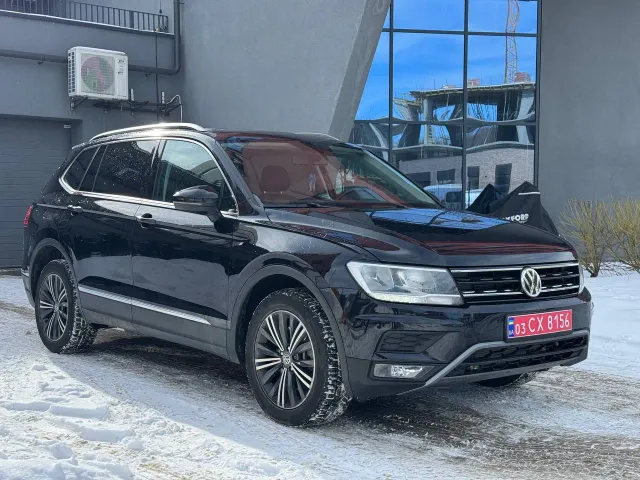 Volkswagen Tiguan - фото 1