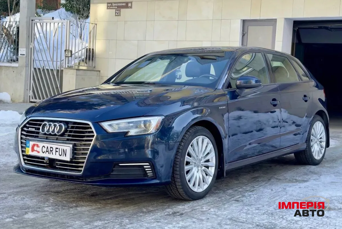 Audi A3 - фото 1