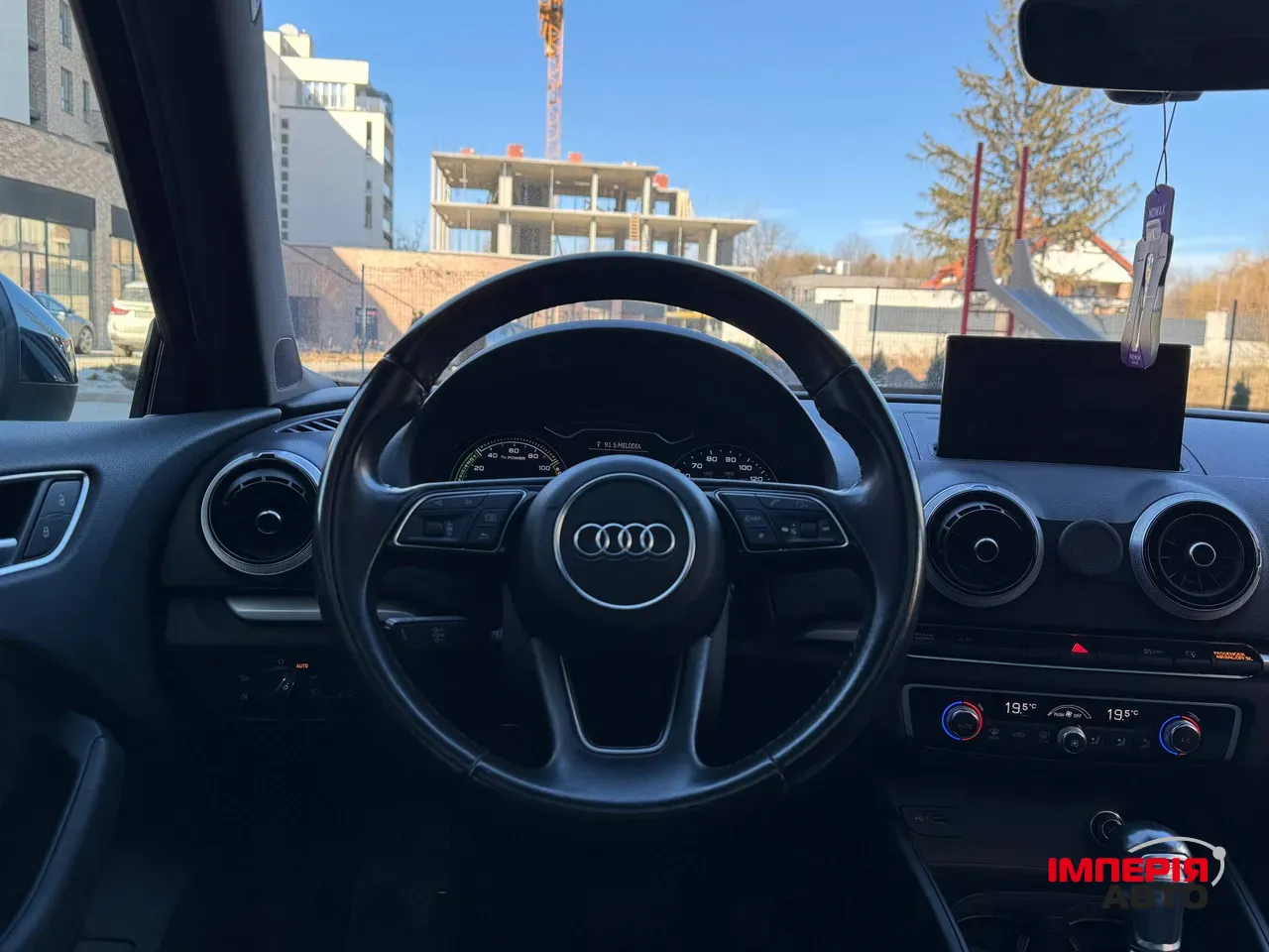 Audi A3 - фото 20