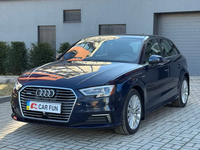 Audi A3 - фото 1
