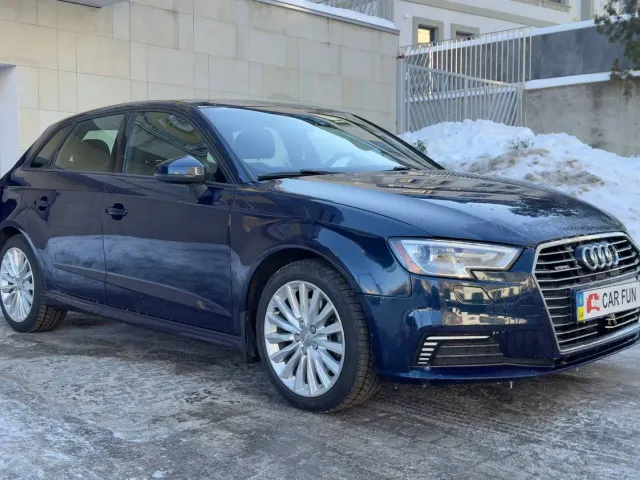 Audi A3 - фото 3