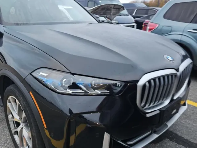BMW X5 - фото 1
