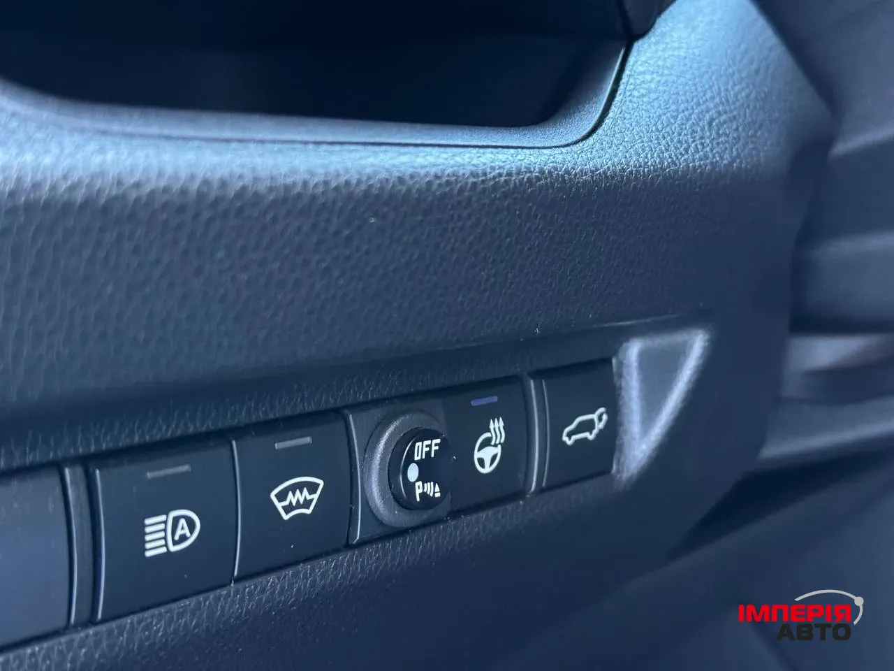 Toyota RAV4 - фото 15