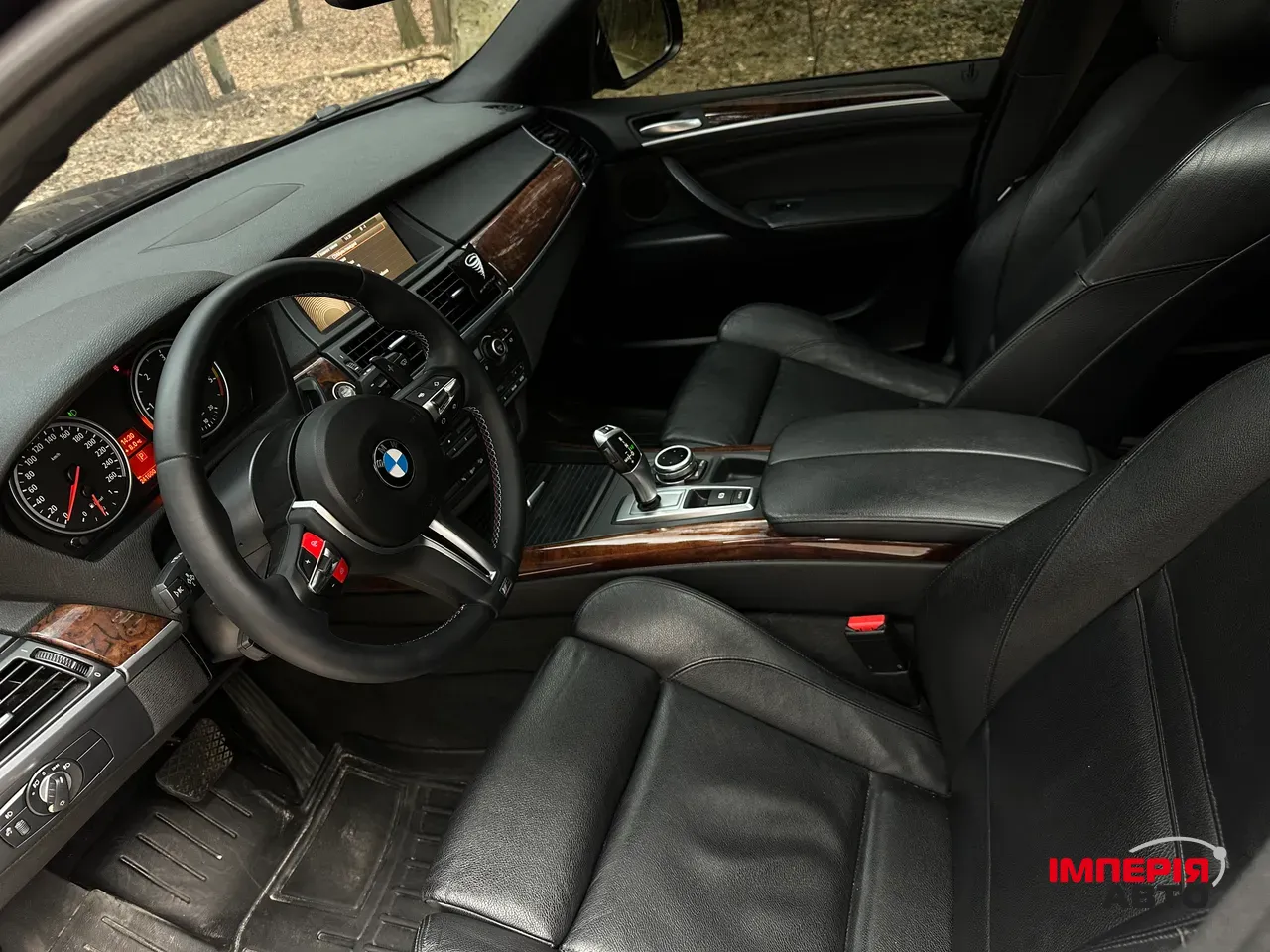 BMW X5 - фото 7