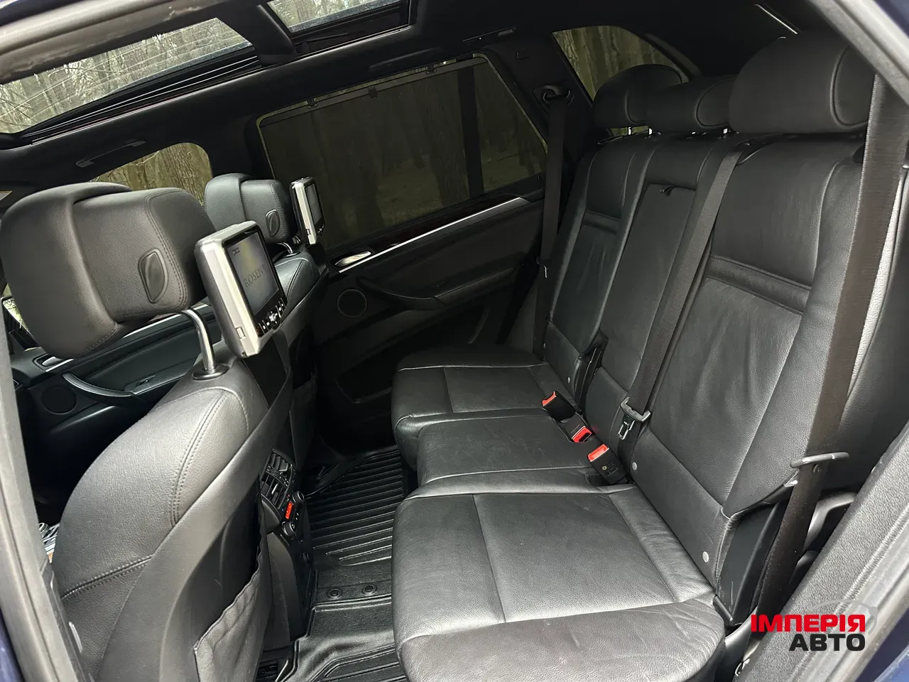 BMW X5 - фото 8