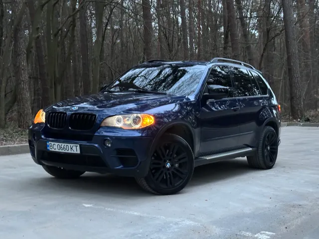 BMW X5 - фото 1