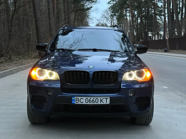 BMW X5 - фото 5