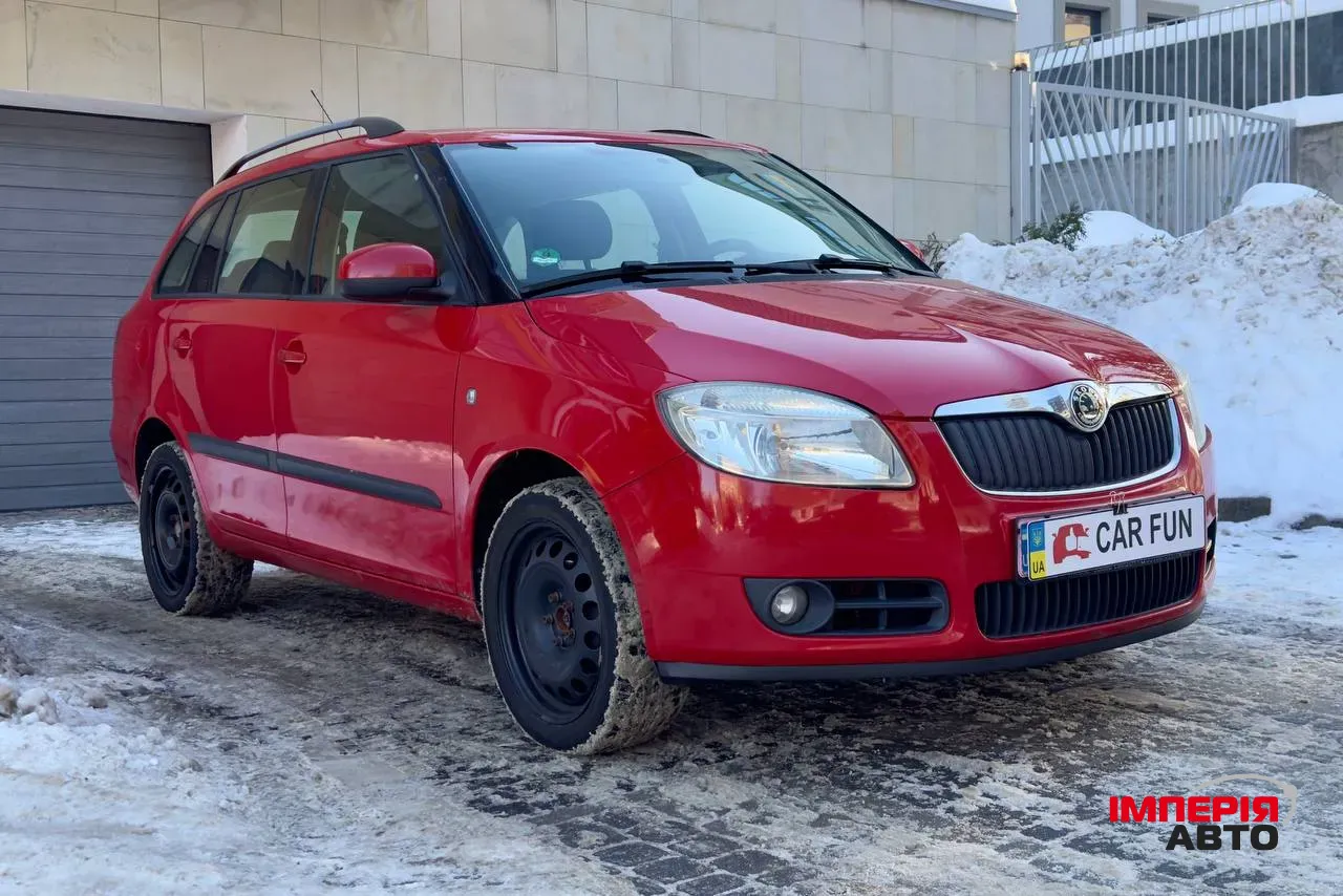 Skoda Fabia - фото 4