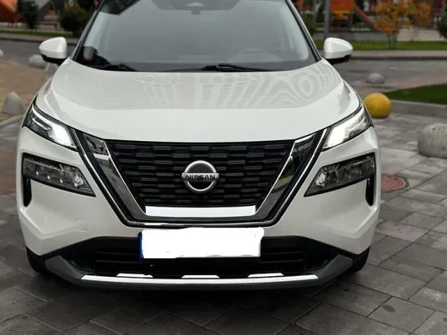 Nissan Rogue - фото 1