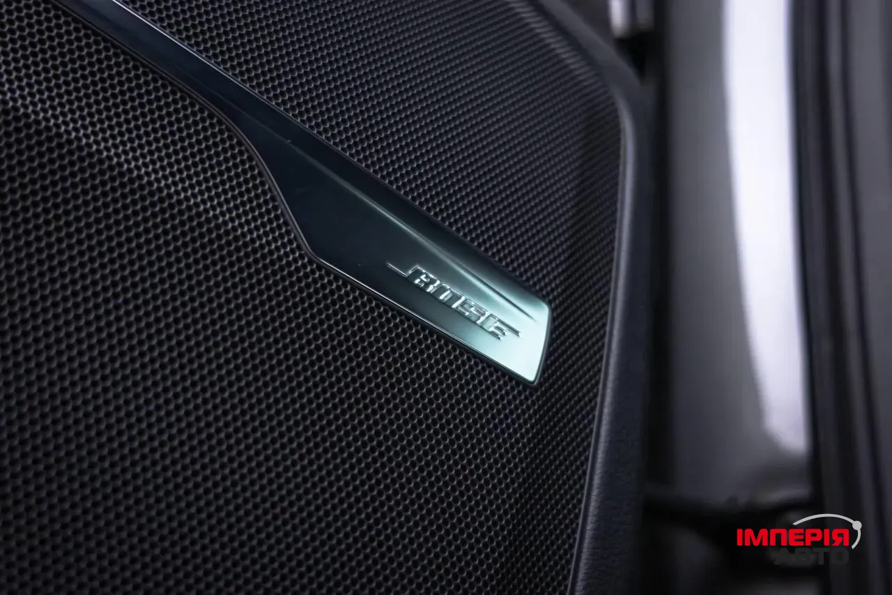 Audi Q7 - фото 5