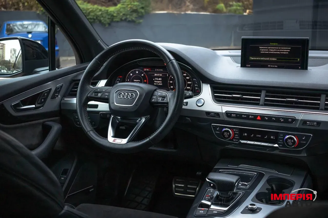 Audi Q7 - фото 14