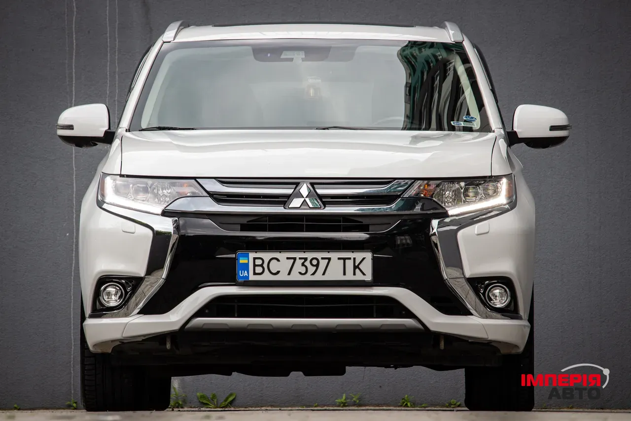Mitsubishi Outlander - фото 18