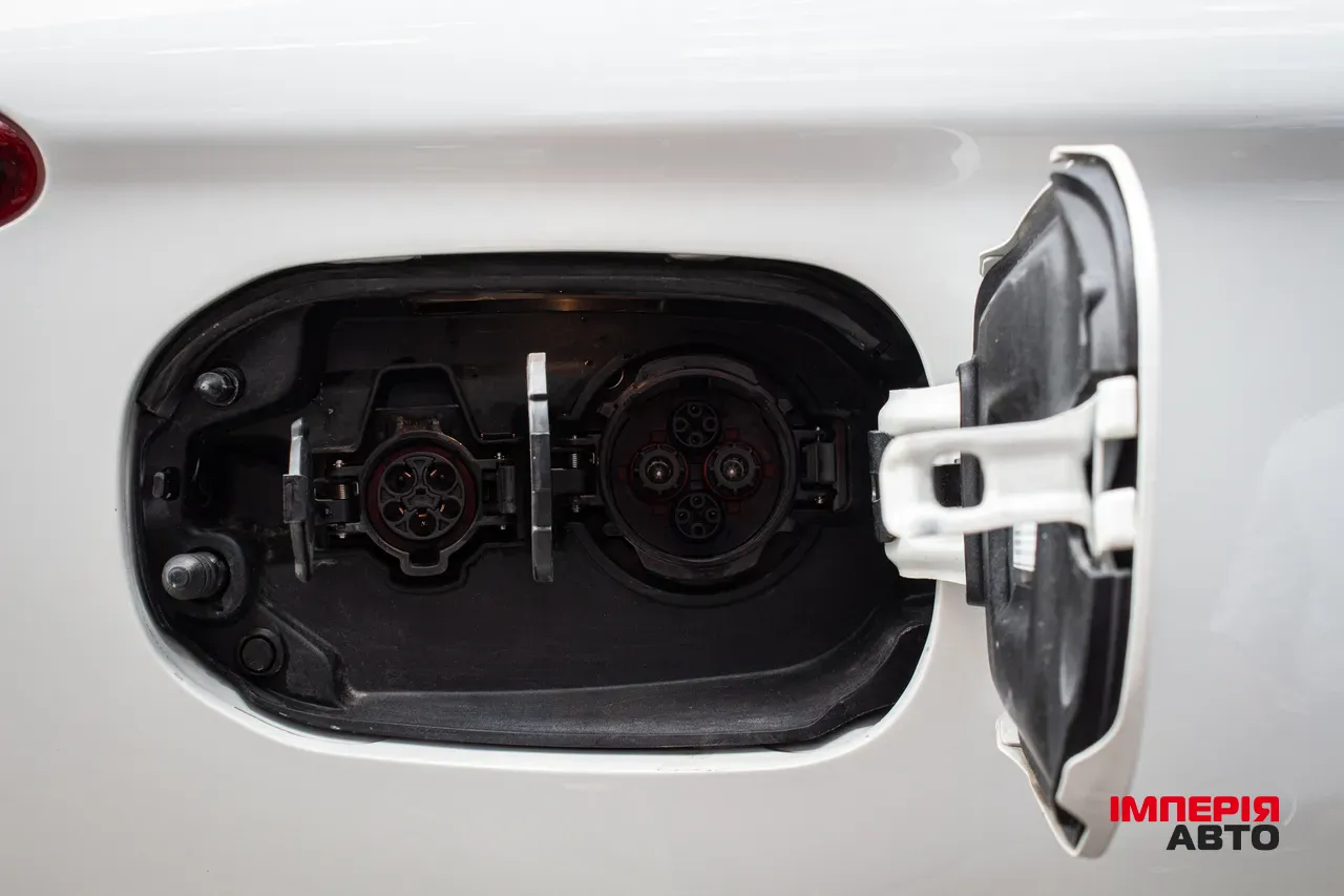 Mitsubishi Outlander - фото 42