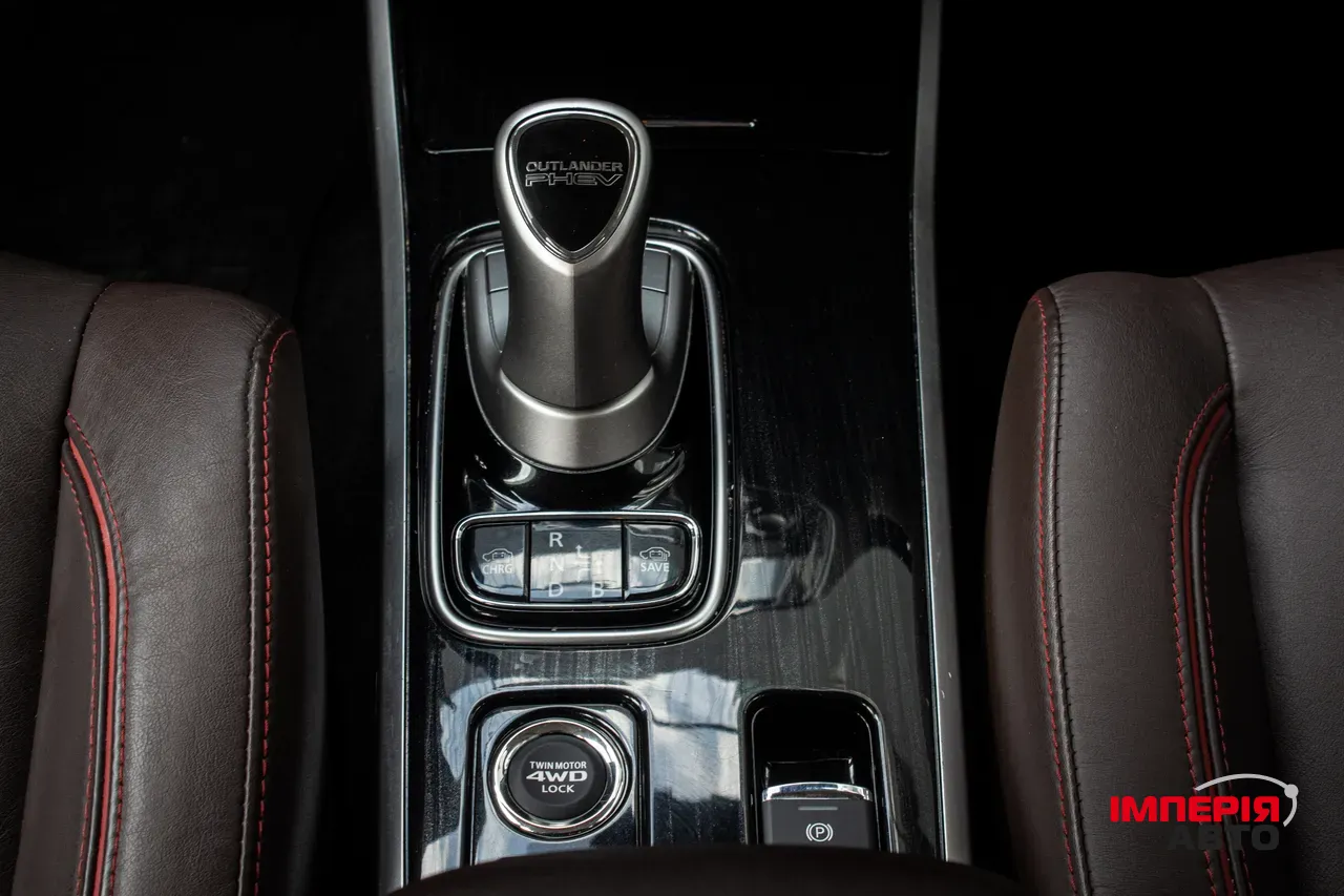 Mitsubishi Outlander - фото 50