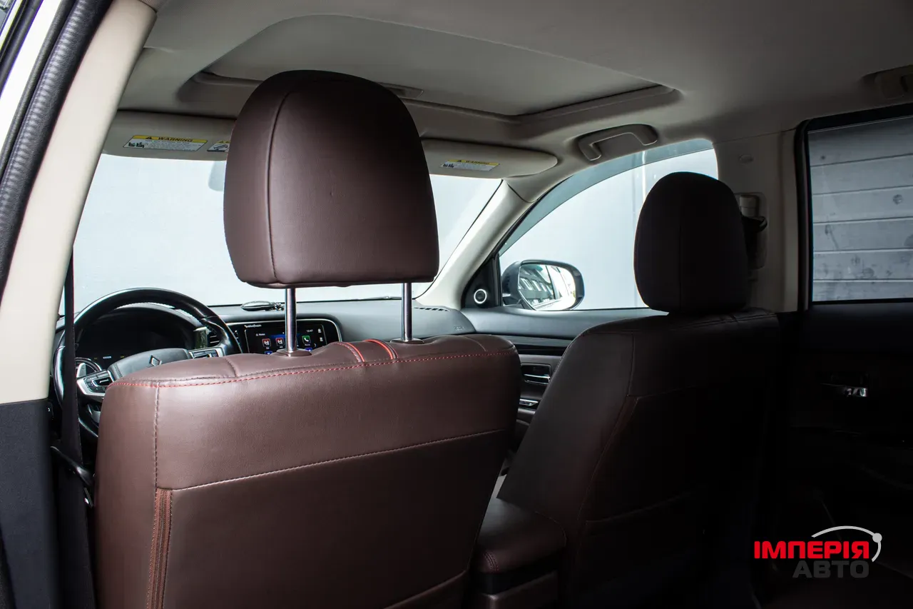 Mitsubishi Outlander - фото 43