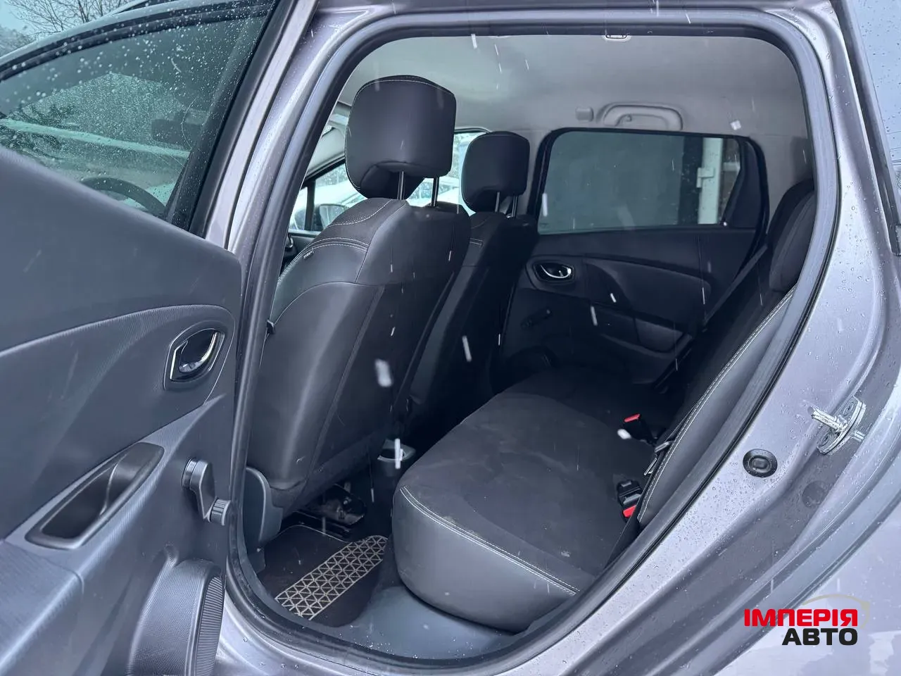 Renault Clio - фото 15