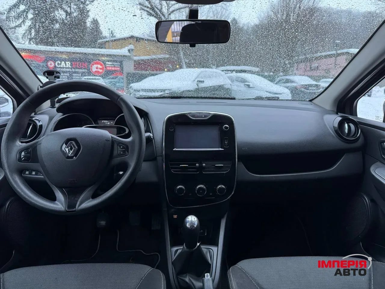 Renault Clio - фото 9