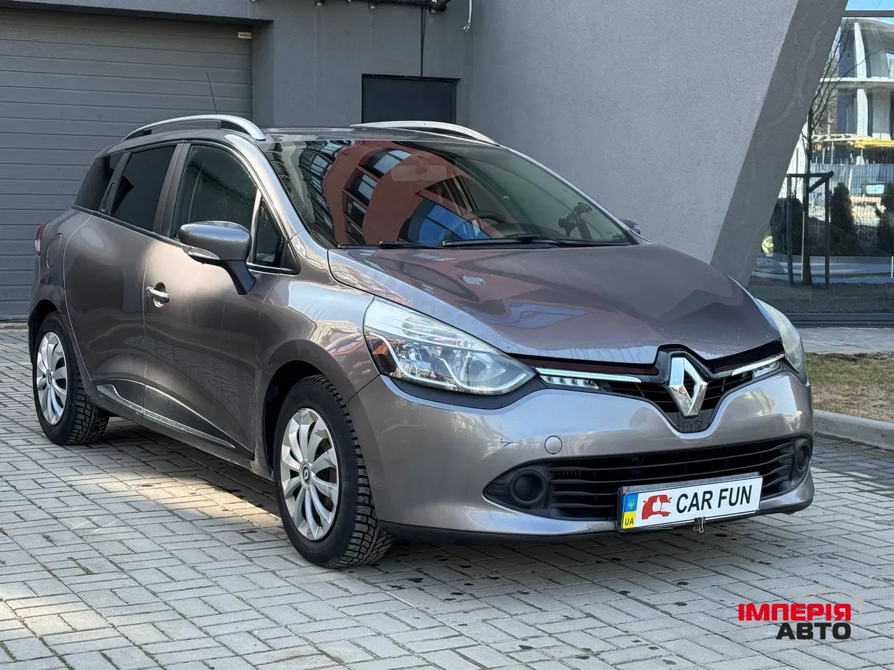 Renault Clio - фото 3