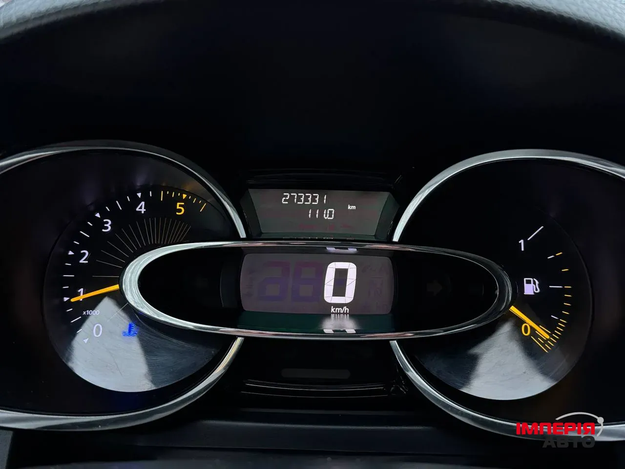 Renault Clio - фото 19