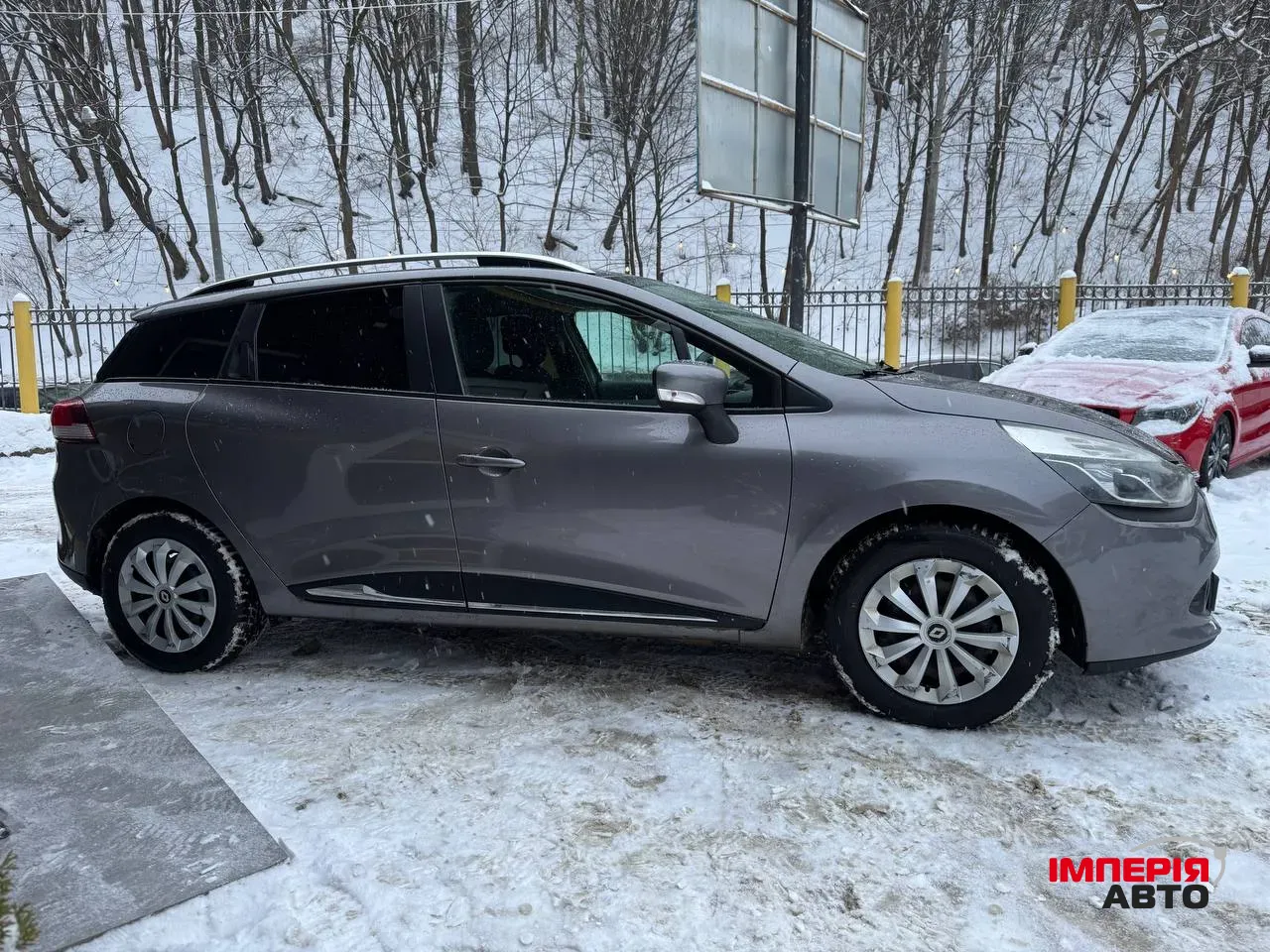 Renault Clio - фото 5