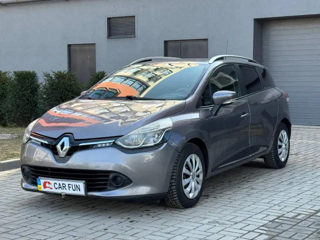 Renault Clio - фото 1