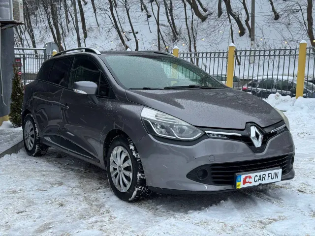 Renault Clio - фото 4