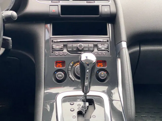 Peugeot 3008 - фото 2