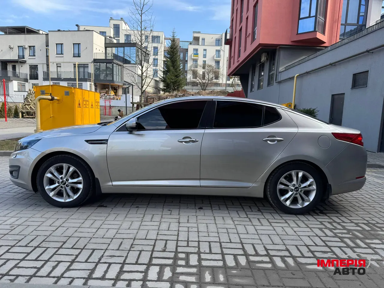 Kia Optima - фото 8