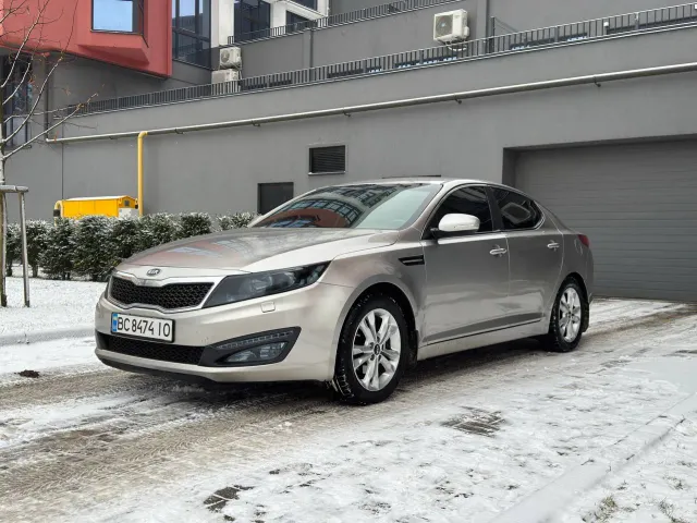 Kia Optima - фото 1