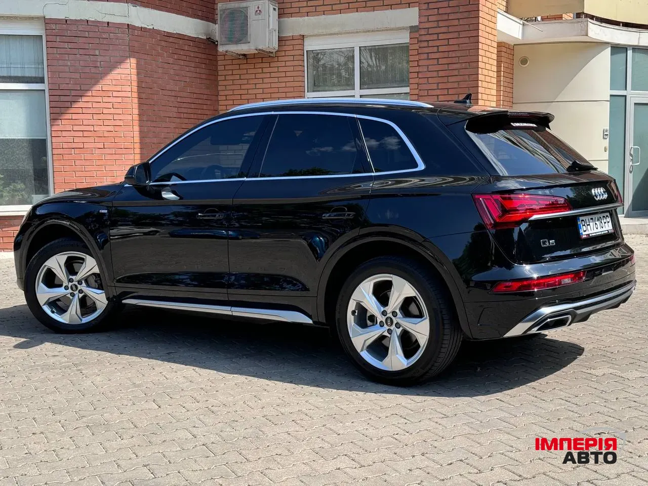 Audi Q5 - фото 2