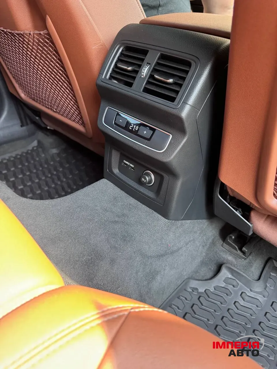 Audi Q5 - фото 10