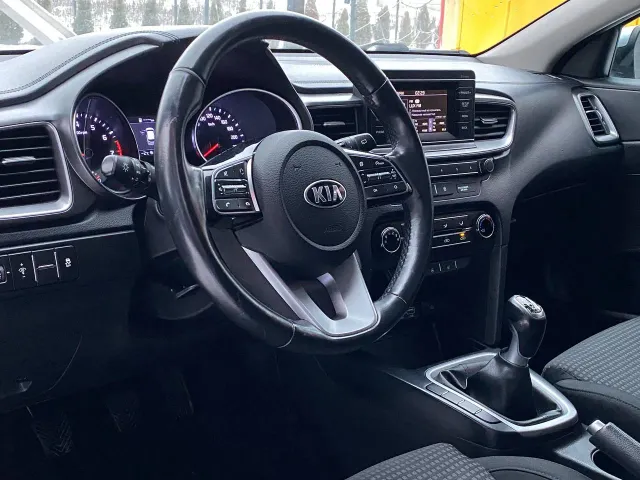 Kia Ceed - фото 2