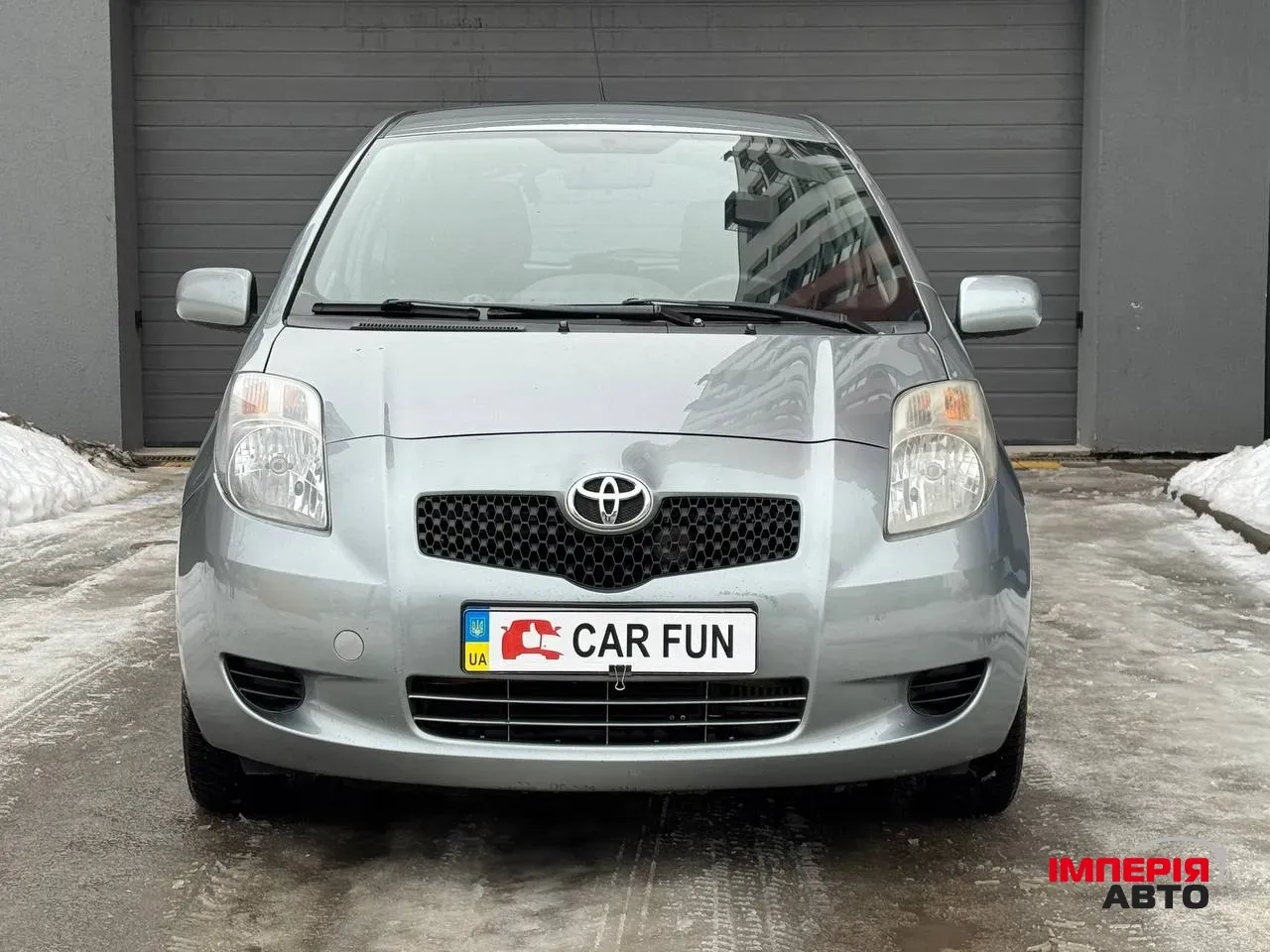 Toyota Yaris - фото 3