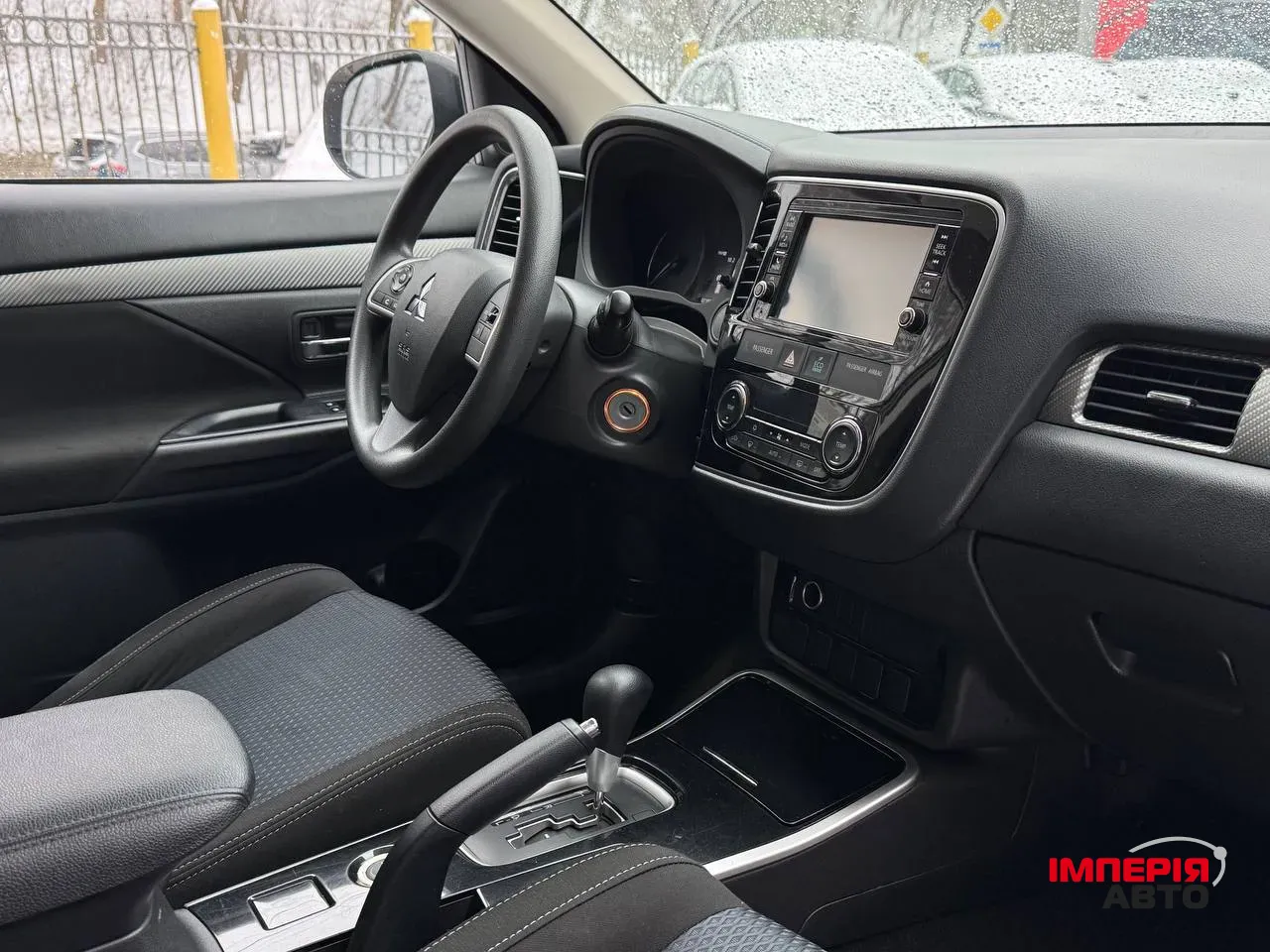 Mitsubishi Outlander - фото 18