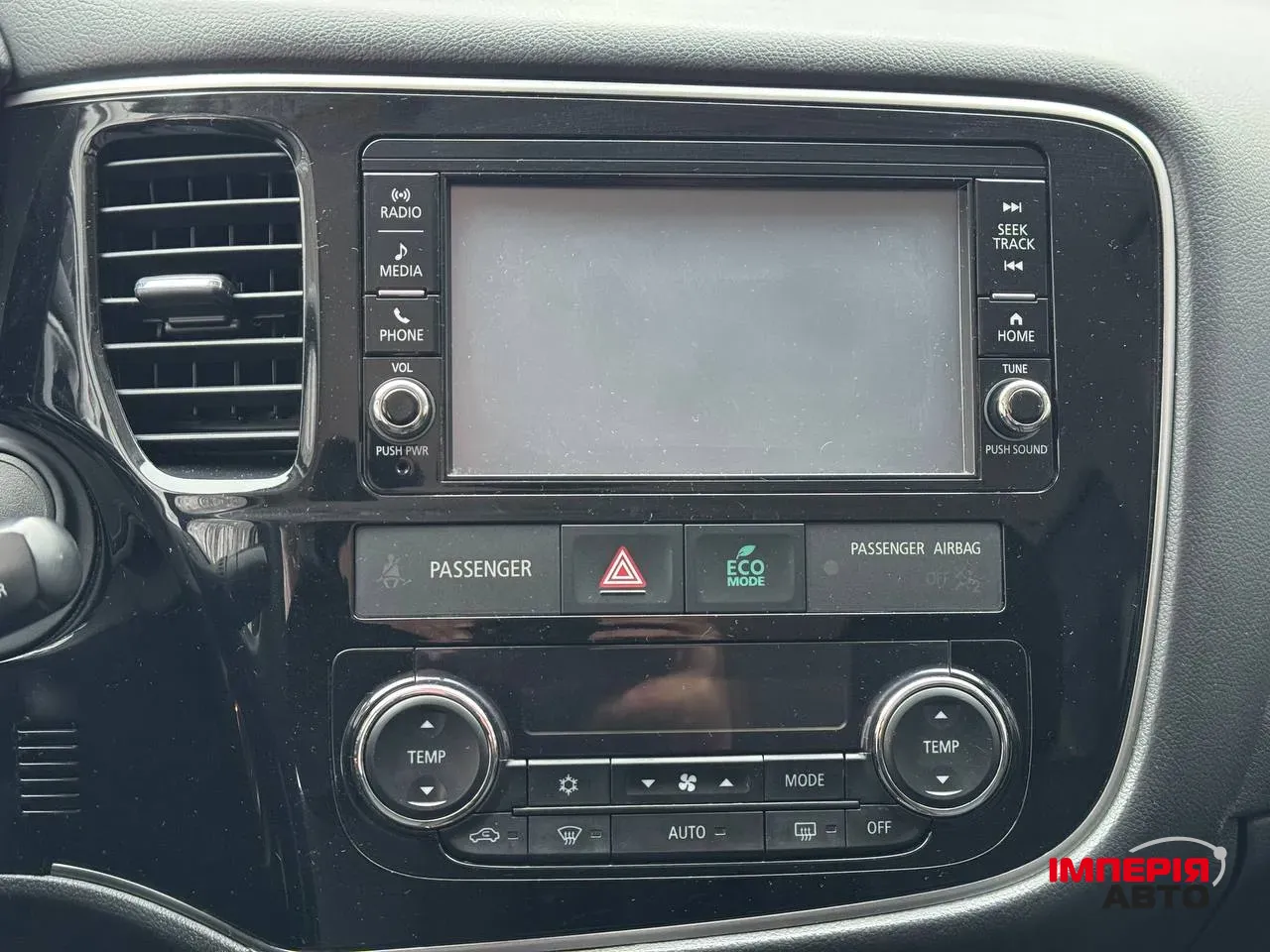 Mitsubishi Outlander - фото 20