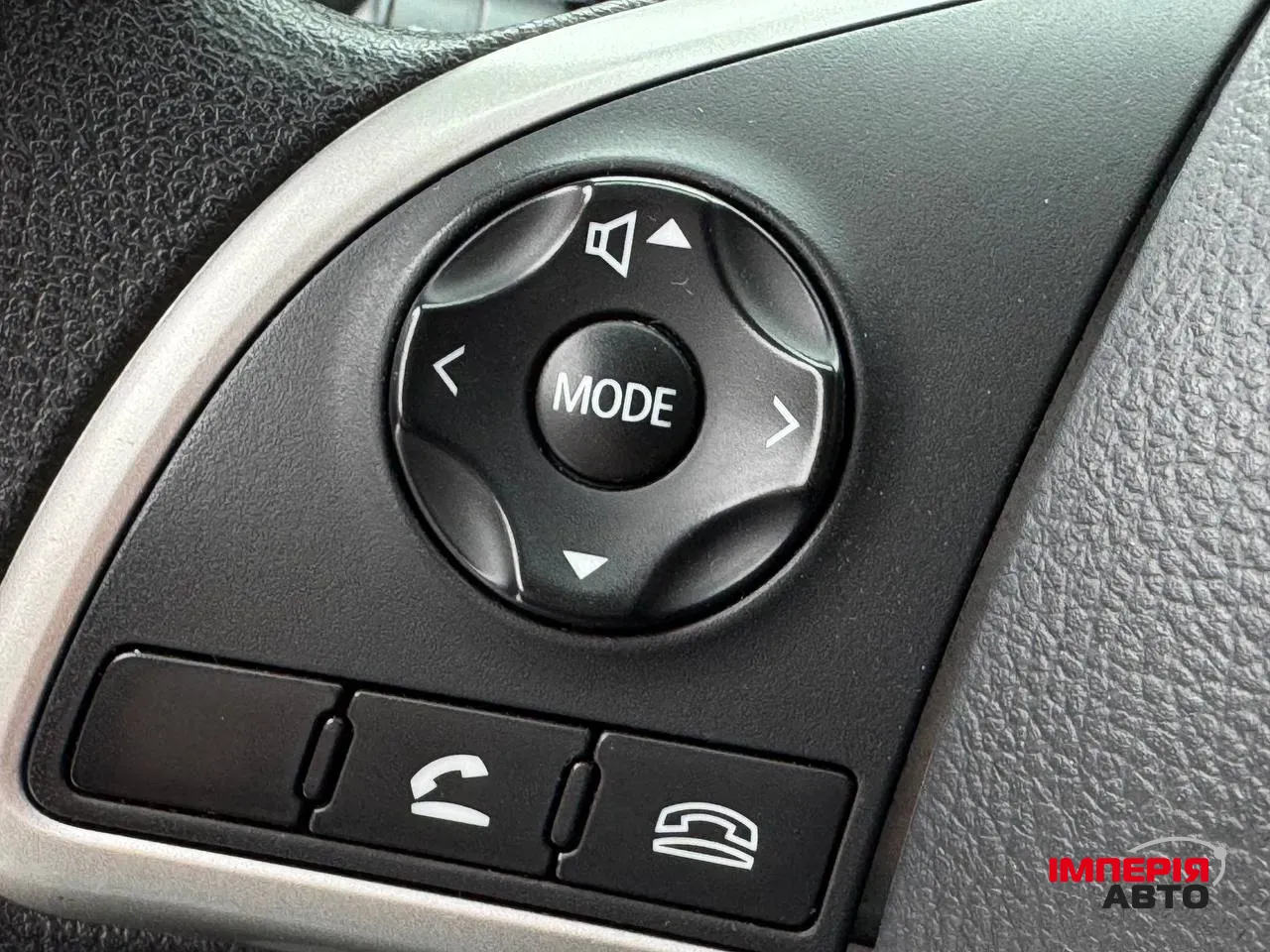 Mitsubishi Outlander - фото 23