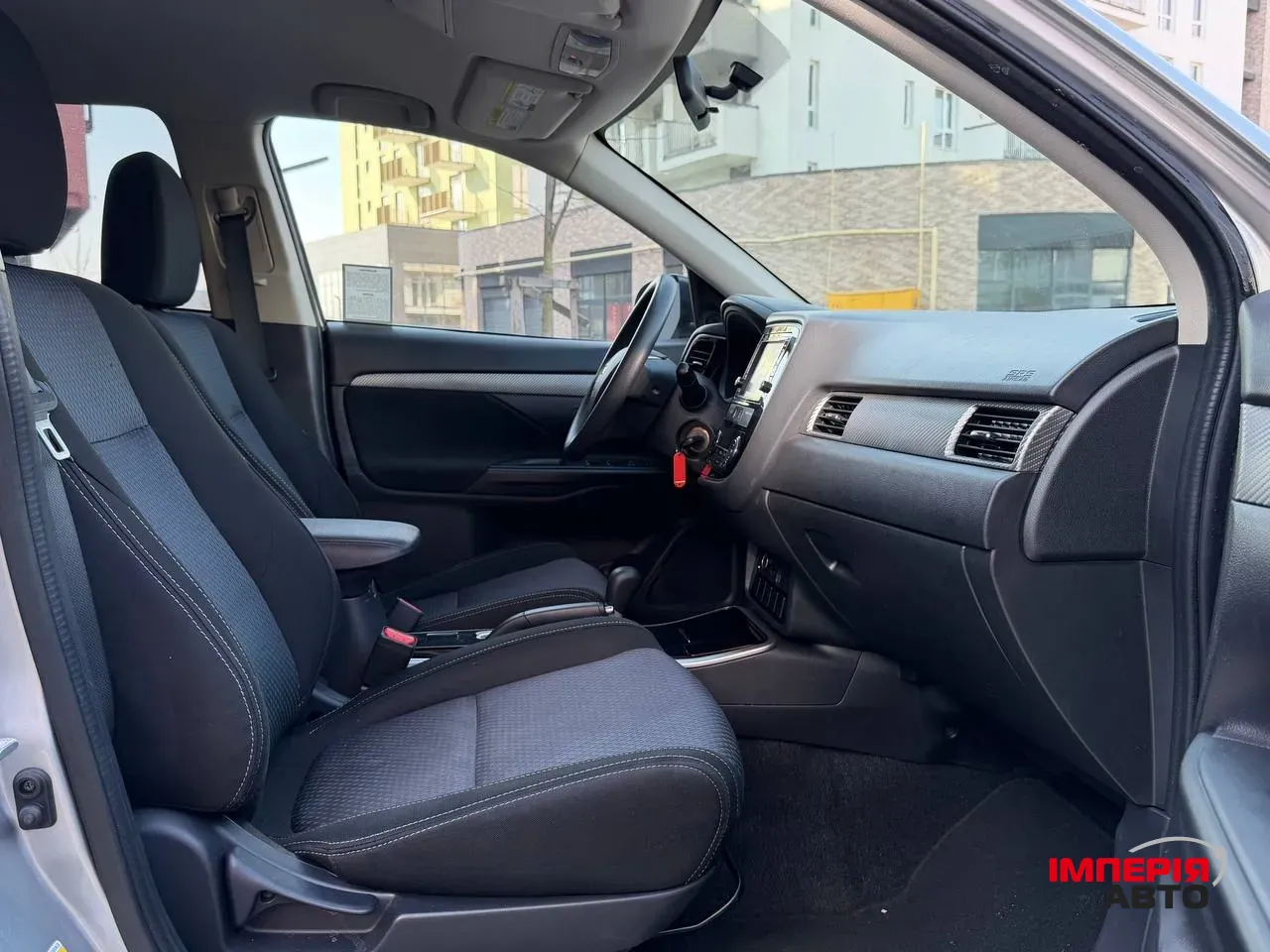 Mitsubishi Outlander - фото 20