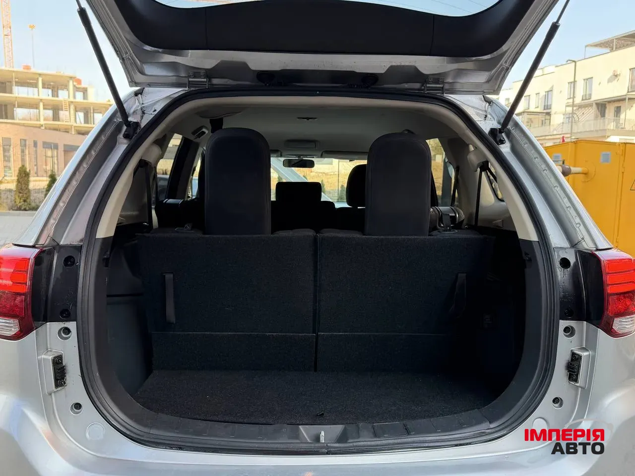 Mitsubishi Outlander - фото 9