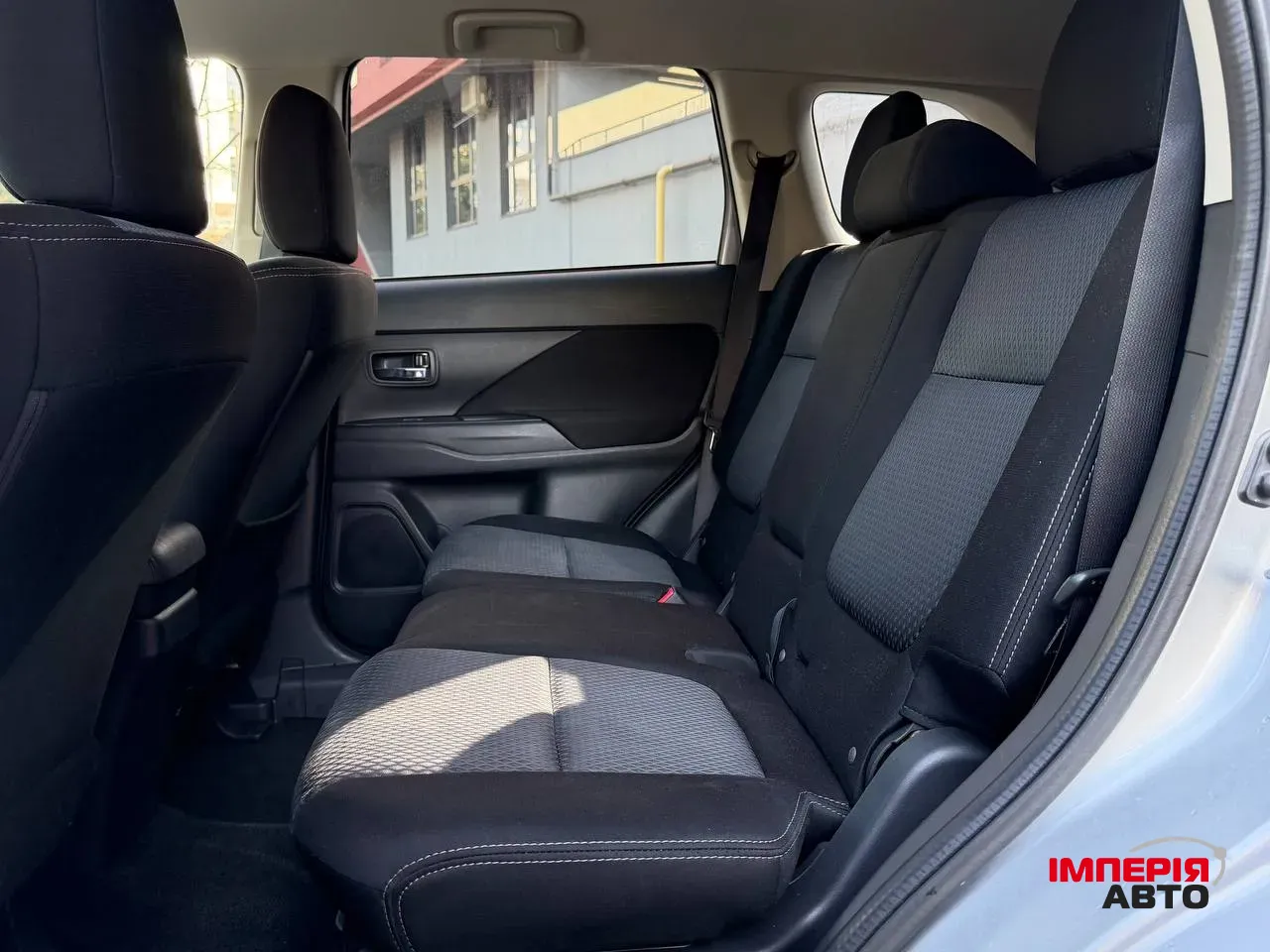 Mitsubishi Outlander - фото 10