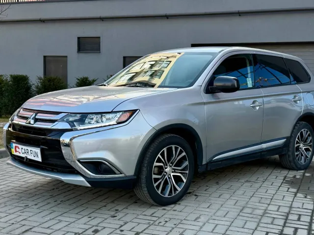 Mitsubishi Outlander - фото 2