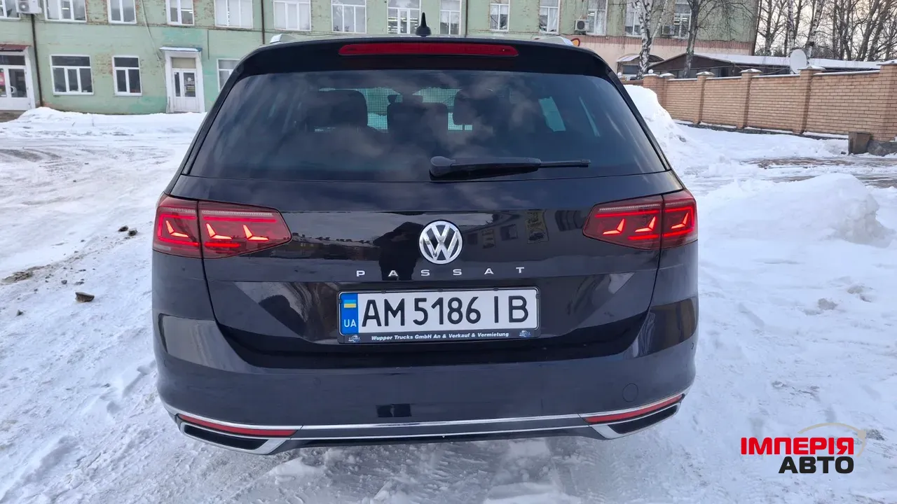 Volkswagen Passat - фото 5