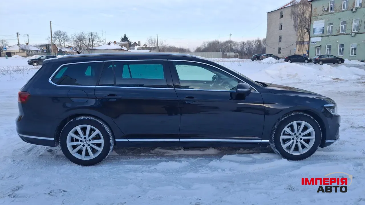 Volkswagen Passat - фото 7