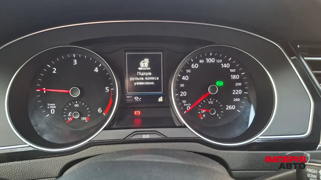 Volkswagen Passat - фото 14