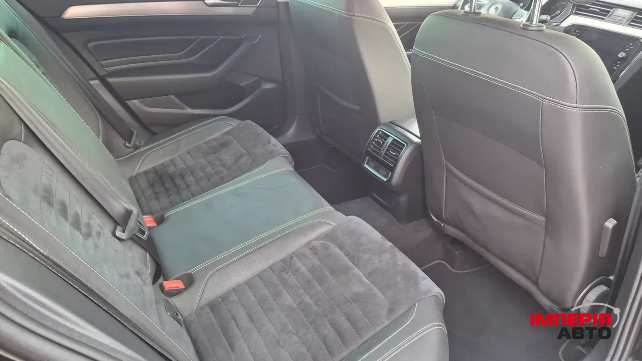 Volkswagen Passat - фото 31