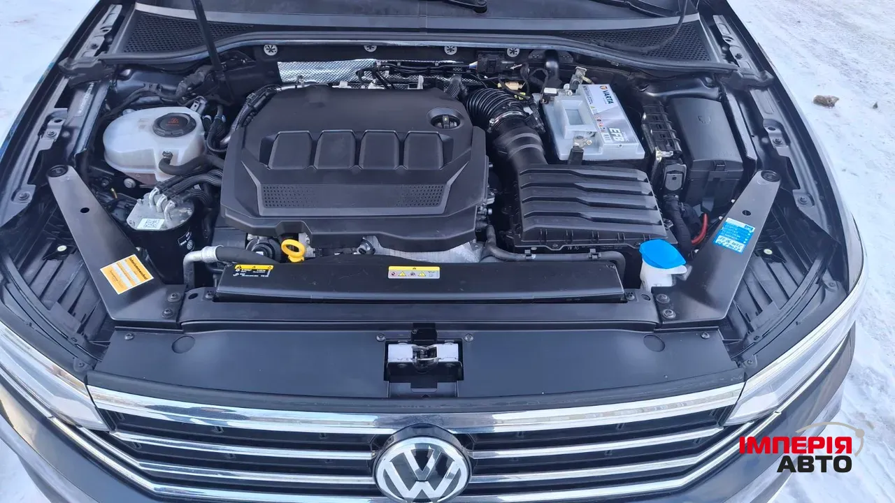 Volkswagen Passat - фото 19