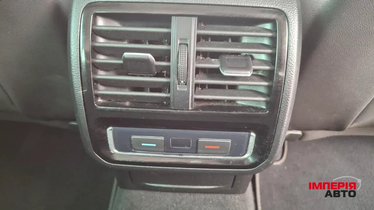 Volkswagen Passat - фото 36