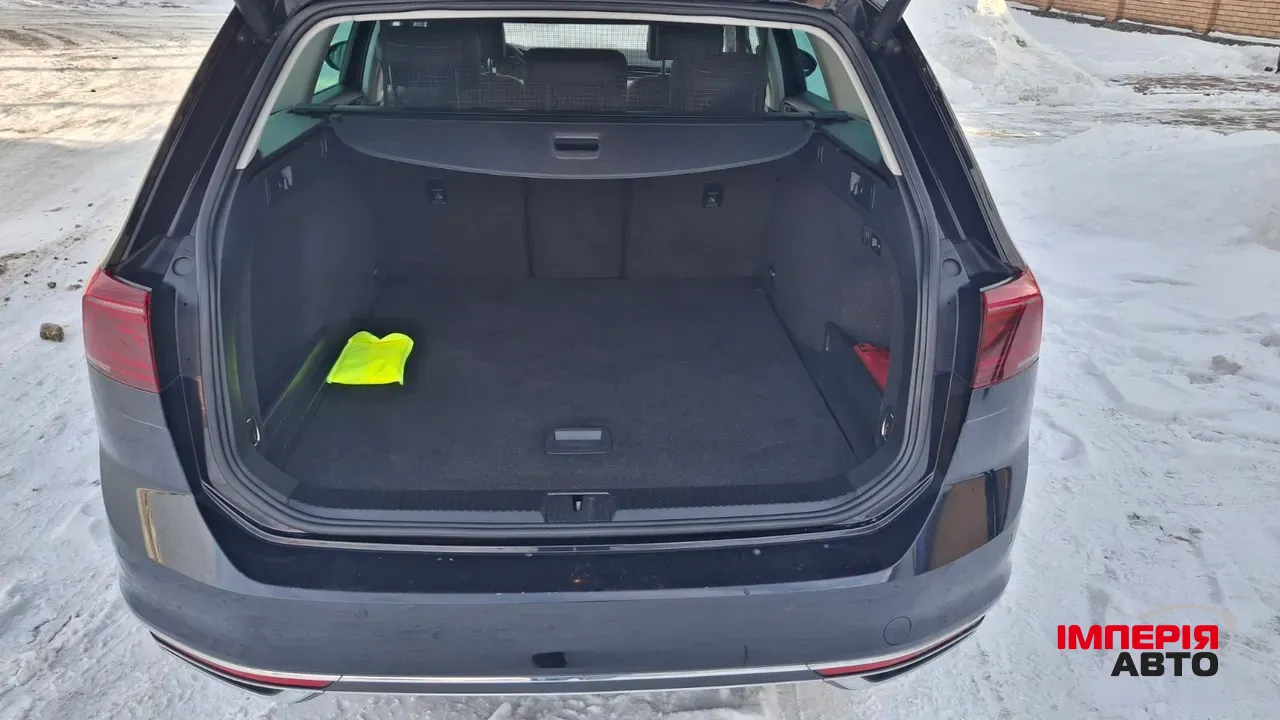 Volkswagen Passat - фото 23